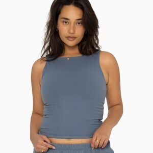 NWT SET Active Formcloud City Top in Mineral, sz M